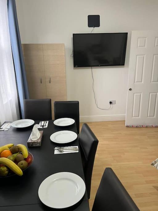 001- Lovely 3-Bedroom Very Close To Oxford Street Лондон Екстериор снимка