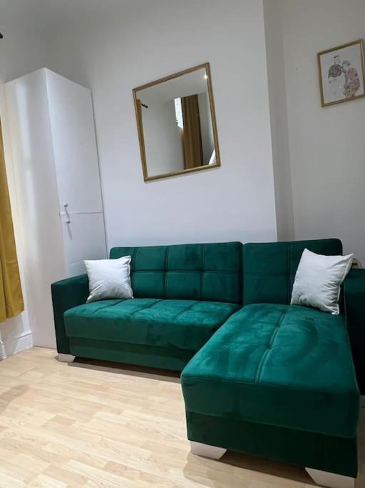 001- Lovely 3-Bedroom Very Close To Oxford Street Лондон Екстериор снимка