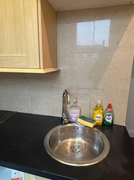 001- Lovely 3-Bedroom Very Close To Oxford Street Лондон Екстериор снимка
