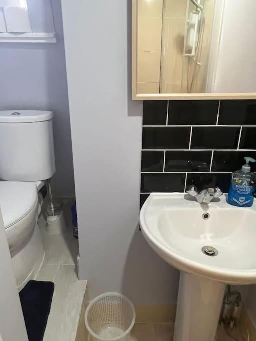 001- Lovely 3-Bedroom Very Close To Oxford Street Лондон Екстериор снимка