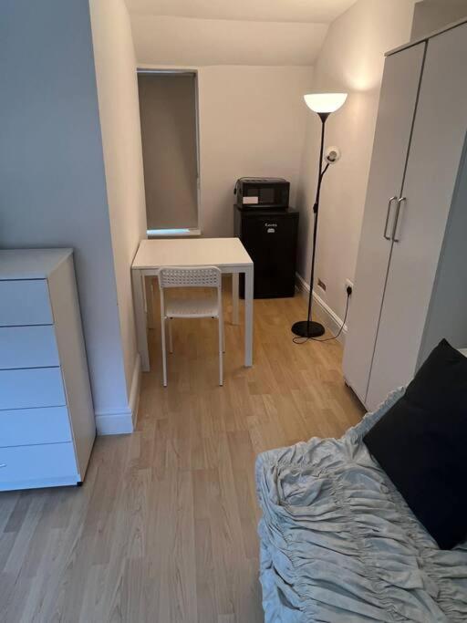 001- Lovely 3-Bedroom Very Close To Oxford Street Лондон Екстериор снимка